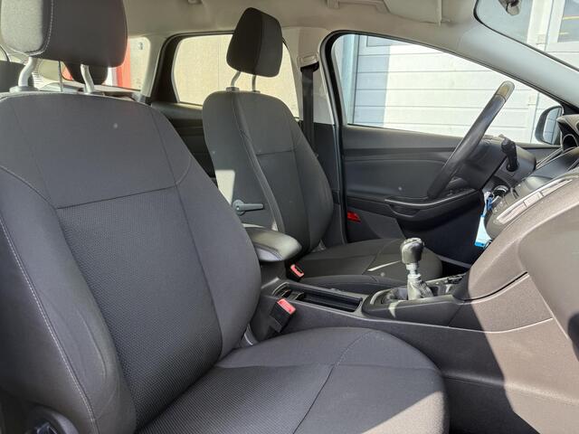 Ford FOCUS Wagon 1.0 EcoBoost Titanium,NAVI, Nieuwe DistributieRiem