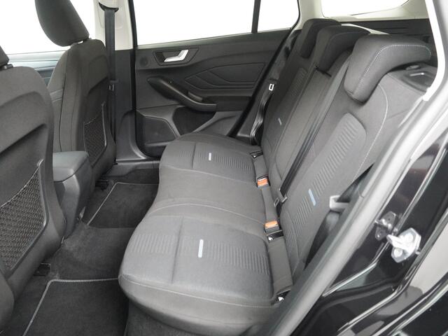 Ford FOCUS Wagon EcoBoost 155PK Hybrid Active | Trekhaak | Adapt. Cruise | Winter Pack | LED | Camera | Draadloos CarPlay