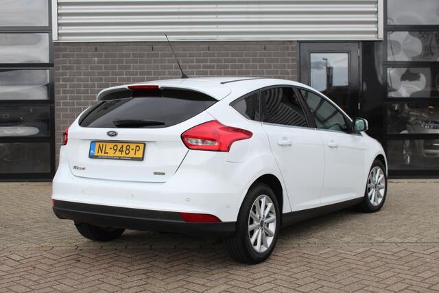 Ford FOCUS 1.0 Titanium / Carplay / Climate / N.A.P.