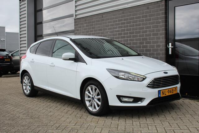 Ford FOCUS 1.0 Titanium / Carplay / Climate / N.A.P.