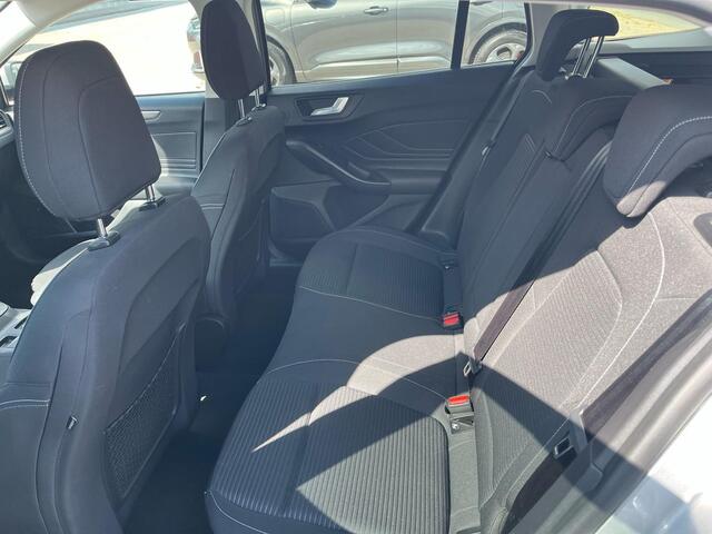 Ford FOCUS Wagon 1.0 EcoBoost Titanium Business 125pk | Winterpack | Full LED | Adaptieve Cruise | B&O Play | Achteruitrijcamera | Design Pack