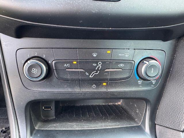 Ford FOCUS Wagon 1.0 Lease Edition Airco/ECC,Cruisecontrol,Navigatie