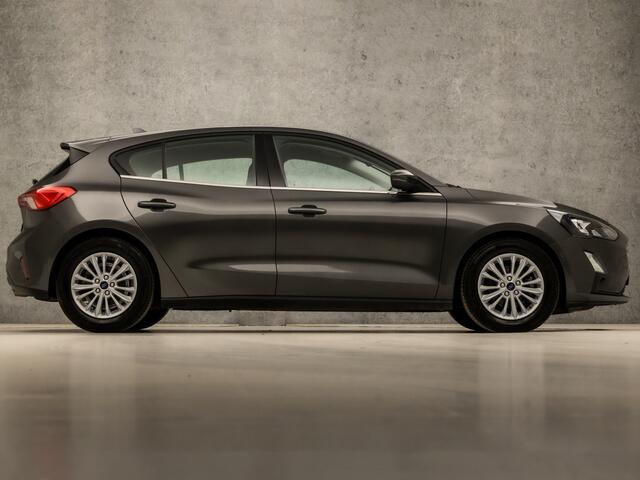 Ford FOCUS 1.0 EcoBoost Titanium Sport (APPLE CARPLAY, GROOT NAVI, CLIMATE, CAMERA, KEYLESS, LM VELGEN, SPORTSTOELEN, LED KOPLAMPEN, LANE ASSIST, DAB+, NIEUWSTAAT)