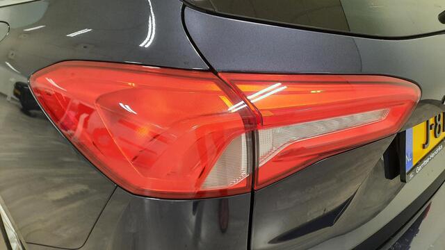 Ford FOCUS Wagon 1.0 EcoBoost Hybrid 125PK Titanium X Business Ford Focus Wagon 1.0 EcoBoost Hybrid 125PK Titanium X Business