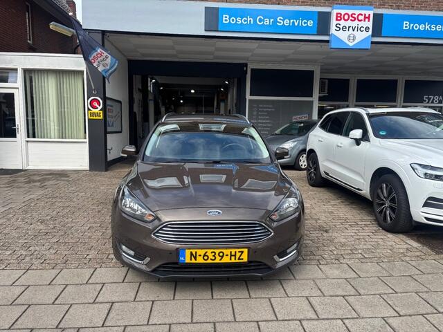 Ford FOCUS 1.5 TITANIUM