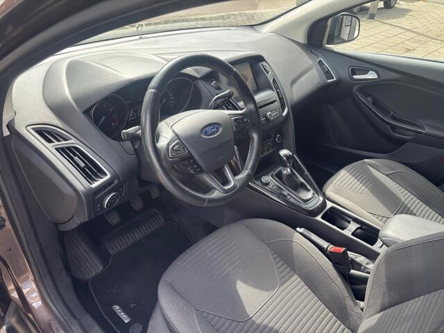 Ford FOCUS 1.5 TITANIUM