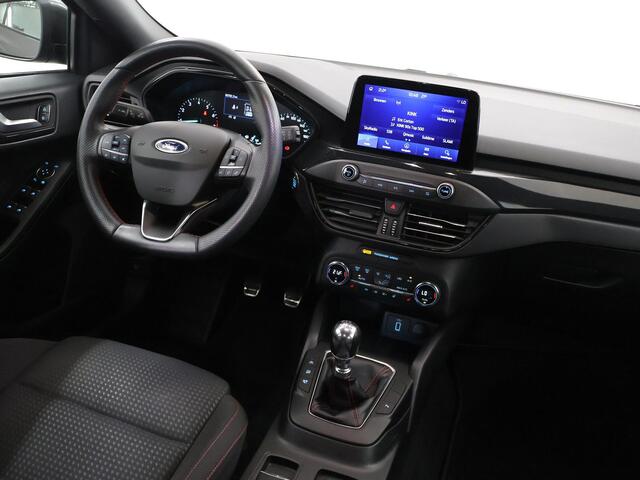 Ford FOCUS Wagon 1.0 EcoBoost ST Line Business | Trekhaak | Winterpakket | Navigatie | Keyless Go | Cruise Control | Climate Control |