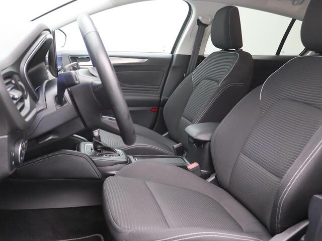 Ford FOCUS Wagon 1.0 EcoBoost Hybrid Titanium X 155PK Aut. Adaptieve Cruise Control, Navigatie, Side Assist, Full Led, Achteruitrijcamera, Elektr. Achterklep, Stuur- en stoelverwarming, Keyless, Apple Carplay/Android Auto, Getint Glas, Trekhaak, 17" LM Velgen