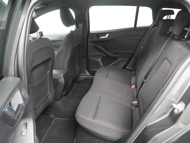 Ford FOCUS Wagon EcoBoost 125PK ST Line Business | Afn Trekhaak I 18" I B&O I Keyless I Full LED I 100% onderhouden