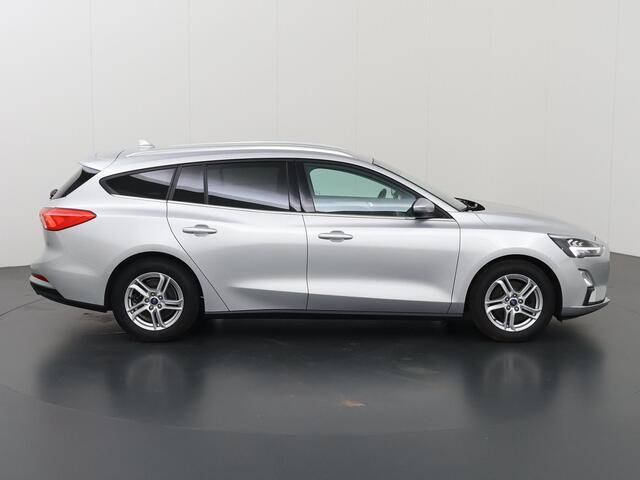 Ford FOCUS Wagon 1.0 EcoBoost Trend Business | Winterpakket | Navigatie | Parkeercamera | Climate Control |