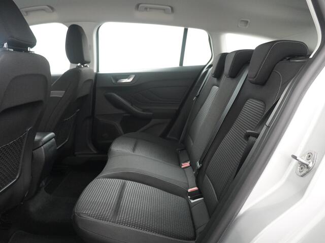 Ford FOCUS Wagon EcoBoost Hybrid 125pk Connected AGR | Trekhaak | Airco | Cruise | Led | Apple Carplay | Android Auto |