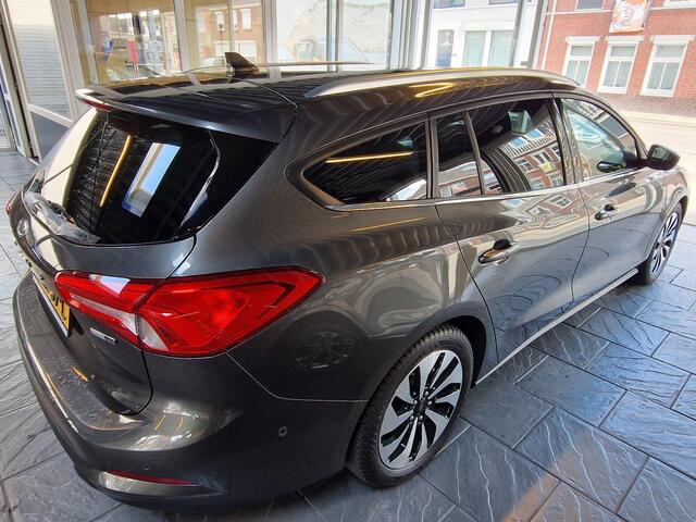 Ford FOCUS Wagon 1.0 EcoBoost Hybrid Titanium