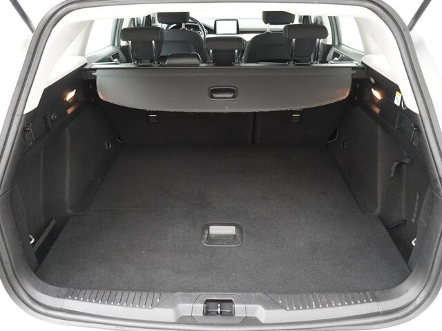 Ford FOCUS Wagon EcoBoost Hybrid 125 pk Trend Edition | Trekhaak | Camera | LED | Navi | Apple Carplay | 100% dealer onderh.