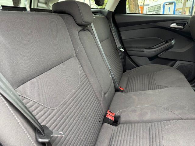 Ford FOCUS Wagon 1.0 125pk Titanium 162.000km Airco/ECC,Cruisecontrol,Navigatie