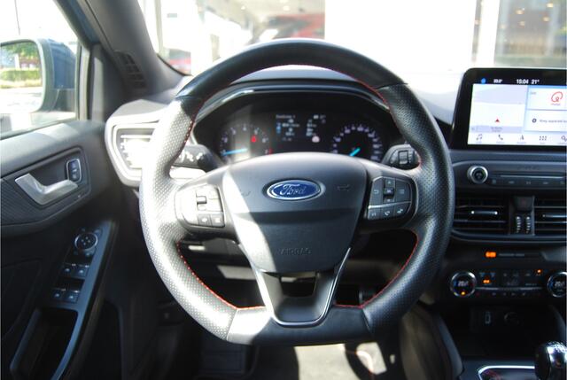Ford FOCUS Wagon 1.5 EcoBoost ST-Line Business 150pk TREKHAAK | WINTERPACK | CAMERA | GROTE SPOILER | NAVIGATIE