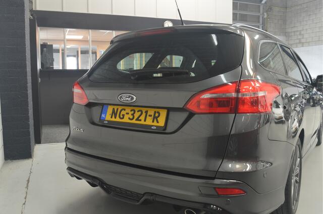 Ford FOCUS Wagon 1.5 ST-Line // NAVI // CLIMA // CRUISE // PDC V&A // 1ste EIGENAAR // DEALER ONDERHOUIDEN //
