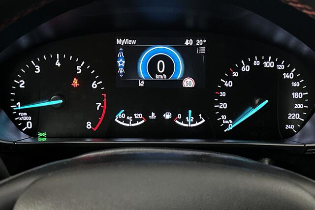 Ford FOCUS 1.0 EcoBoost ST Line Business | Parkeersensoren | Apple Carplay | Cruise control | Airco