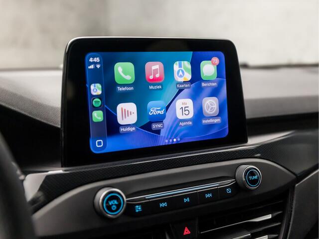 Ford FOCUS 1.0 EcoBoost ST Line (APPLE CARPLAY, GROOT NAVI, LED KOPLAMPEN, GETINT GLAS, SPORTSTOELEN, PARKEERSENSOREN, ZWART HEMEL, CRUISE, NIEUWE APK, NIEUWSTAAT)