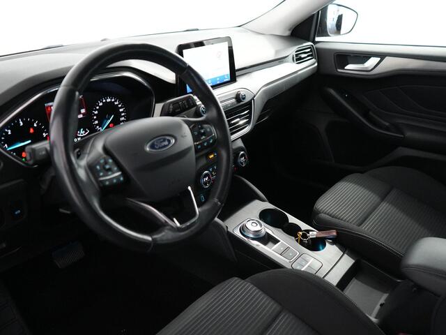 Ford FOCUS Wagon 1.5 EcoBlue Titanium Business | Zwenkhaak | Winterpakket | Camera |