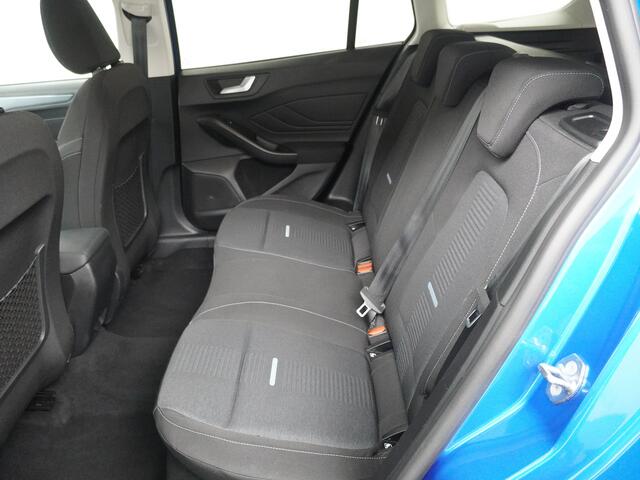 Ford FOCUS Wagon EcoBoost 155PK Hybrid Active | Adapt. Cruise | Winter Pack | LED | Camera | Draadloos CarPlay