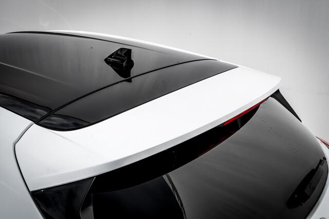 Ford FOCUS 1.0 EcoBoost Ed. Business | Sportstoelen | PDC | 16 inch LMV | Getint Glas | Volledig onderhouden