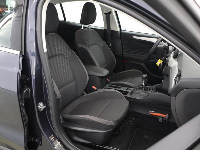 Ford FOCUS 1.0 EcoBoost Trend Edition Business | Trekhaak | Parkeercamera | Navigatie | Cruise Control |