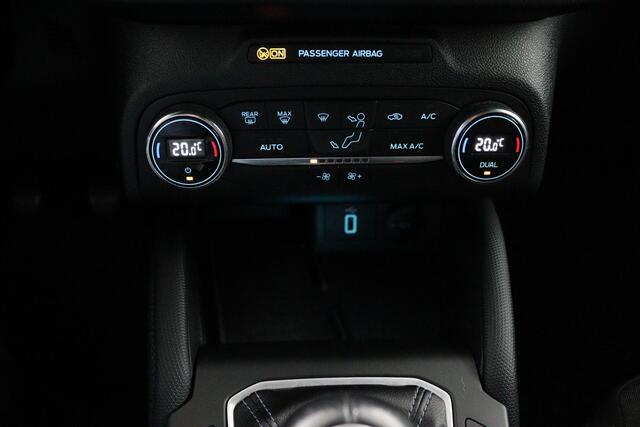 Ford FOCUS Wagon 1.0 EcoBoost Hybrid Active*ECC*NAVI*ACC*HAAK*CAM*