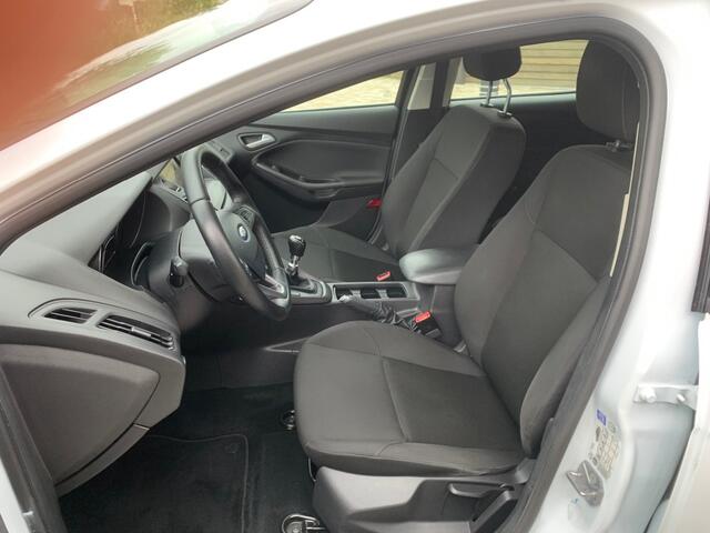 Ford FOCUS 1.0 EDITION 125 PK ZEER MOOIE FORD