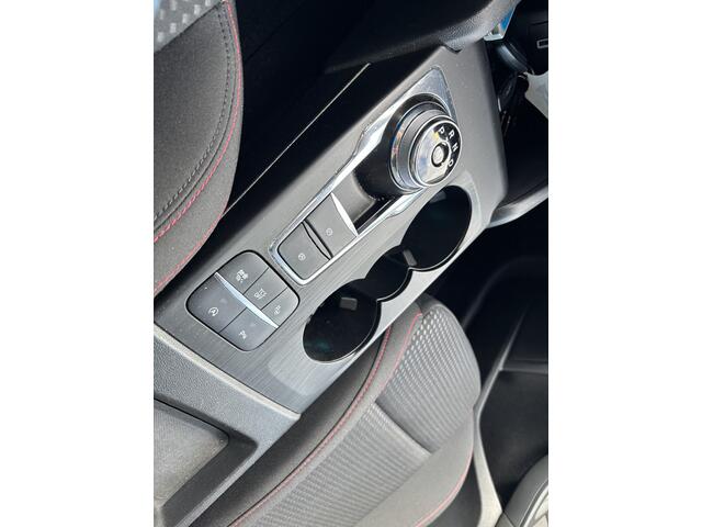 Ford FOCUS 5DRS 1.5 EcoBoost Automaat ST Line Business Trekhaak / Full LED / Camera