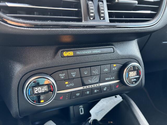 Ford FOCUS 5DRS 1.5 EcoBoost Automaat ST Line Business Trekhaak / Full LED / Camera