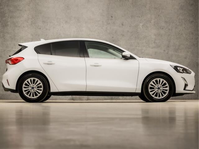 Ford FOCUS 1.0 EcoBoost Titanium Sport (APPLE CARPLAY, GROOT NAVI, KEYLESS, LED KOPLAMPEN, GETINT GLAS, SPORTSTOELEN, LM VELGEN, CRUISE, DAB+, NIEUWE APK, NIEUWSTAAT)