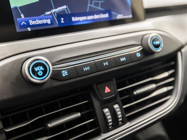 Ford FOCUS 1.0 EcoBoost Titanium Sport (APPLE CARPLAY, GROOT NAVI, KEYLESS, LED KOPLAMPEN, GETINT GLAS, SPORTSTOELEN, LM VELGEN, CRUISE, DAB+, NIEUWE APK, NIEUWSTAAT)