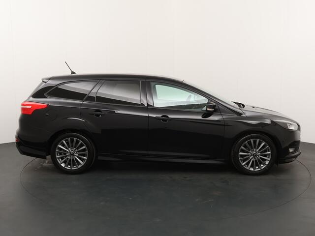 Ford FOCUS Wagon 125PK Ecoboost ST-Line | Navigatie | All season banden | Voorruitverwarming | ISOFIX |