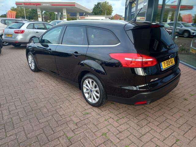 Ford FOCUS Wagon 1.5 Titanium 150 PK, Airco(automatisch), Multimedia systeem, App connect, Cruise control, Navigatie, Parkeerhulp, Parkeersensoren, Stuurverwarming, Stoelverwarming , Voorruit verwarmd, Zeer nette auto inclusief Bovag garantie