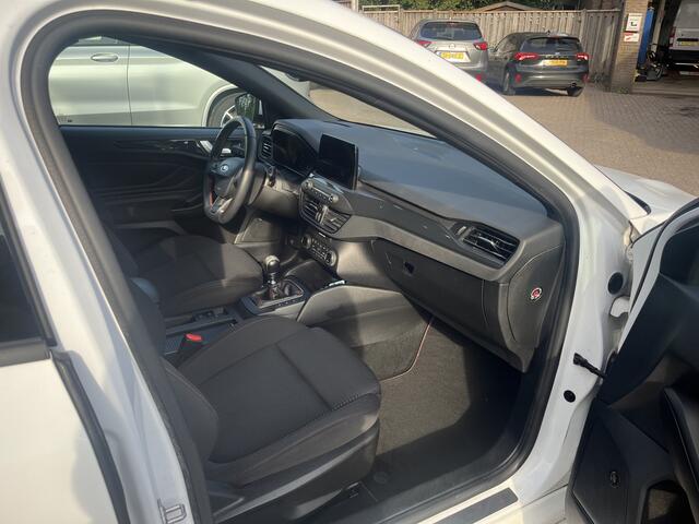 Ford FOCUS Wagon 1.5 EcoBoost ST Line Business TREKHAAK HEAD UP CAMERA B&O LANE ASSIST