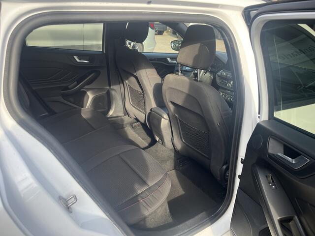 Ford FOCUS Wagon 1.5 EcoBoost ST Line Business TREKHAAK HEAD UP CAMERA B&O LANE ASSIST