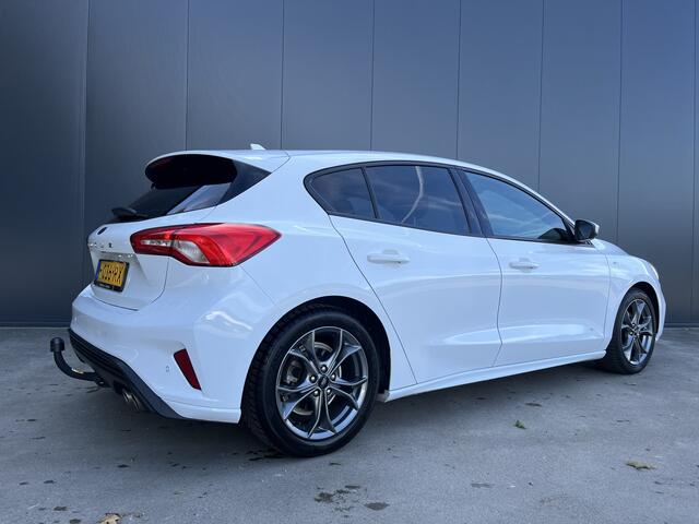Ford FOCUS 1.0 EcoBoost ST Line 1e EIGENAAR LED NAVI CRUISE AIRCO TREKHAAK