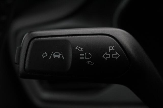 Ford FOCUS 1.0 EcoBoost Hybrid Connected