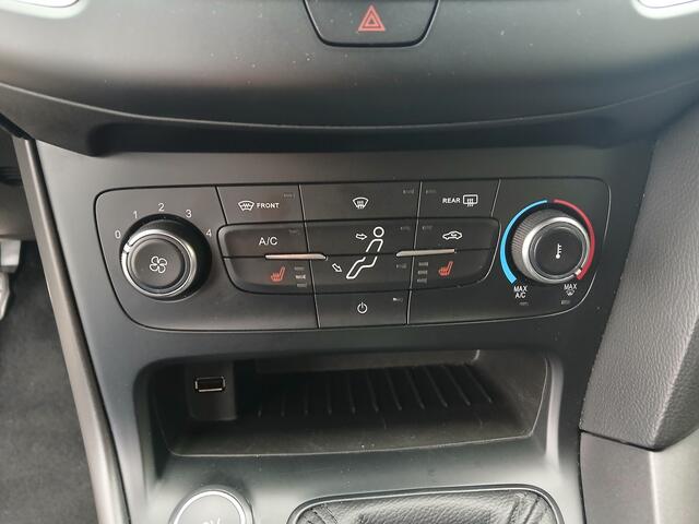 Ford FOCUS Wagon 1.0 140pk ST-line / trekhaak / 4 seizoenbanden