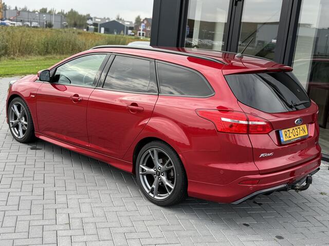 Ford FOCUS Wagon 1.0 ST-Line Clima | Navi | PDC v&a | Trekhaak