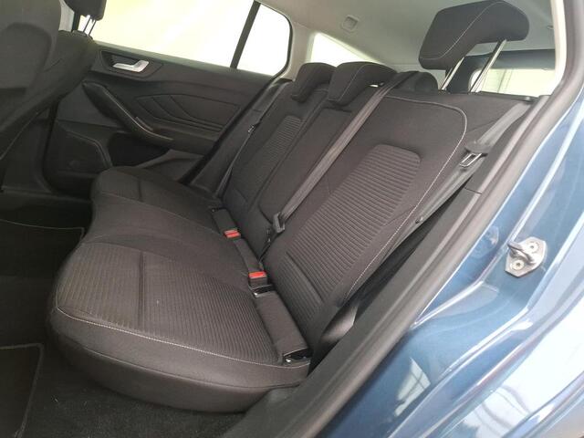 Ford FOCUS Wagon 1.0 EcoBoost Titanium X Business Hybrid