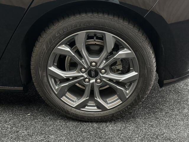 Ford FOCUS 1.0 EcoBoost Hybrid ST Line X Panorama Camera Led
