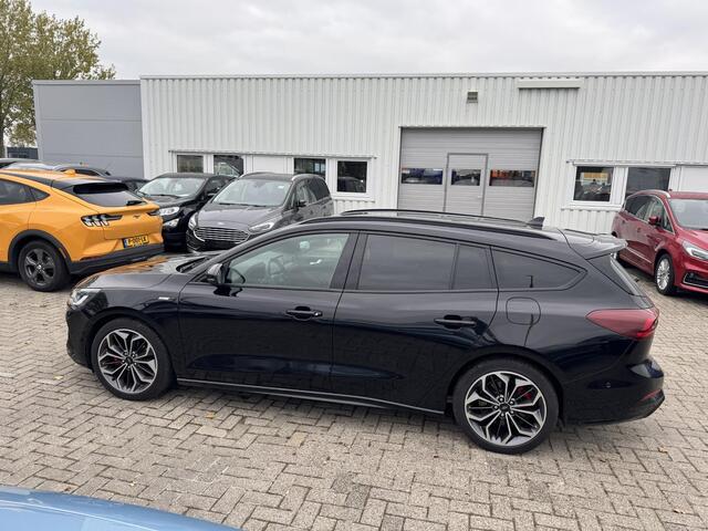 Ford FOCUS Wagon 1.0 EcoBoost Hybrid ST Line X 125pk | Driver Assistance Pack | Winterpack | 18 inch Licht metalen Velgen | SYNC 4 Navigatie