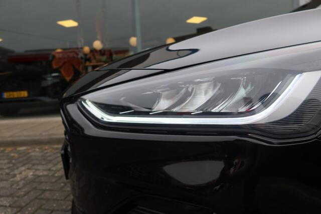 Ford FOCUS Wagon 1.0 EcoB Hybrid 15PK ST Line X PANORAMA B&O