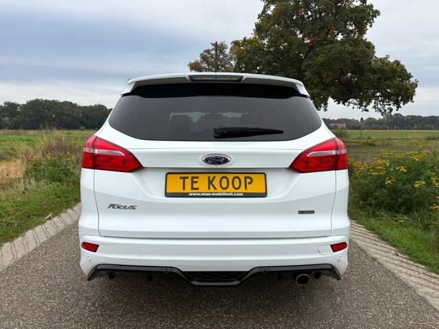 Ford FOCUS 1.5 ST LINE 182 PK! / BOMVOL / ZEER NETTE STAAT
