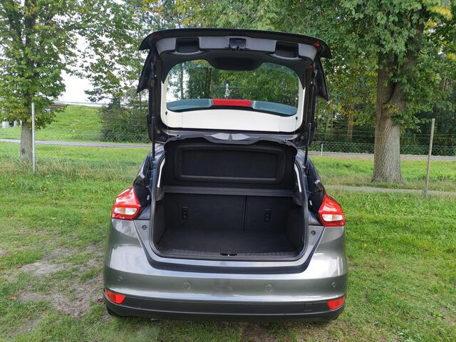 Ford FOCUS 1.0 Titanium | CLIMA | NAVI | CRUISE CONTROL | PARKEERSENSOREN ACHTER |