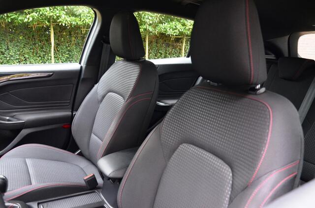 Ford FOCUS Wagon 1.0 EcoBoost Hybrid ST Line Business Navi/Pdc/Ecc/Led/Achteruitrijcamera/Cr-Controle/Privacy-Glass/Lmv