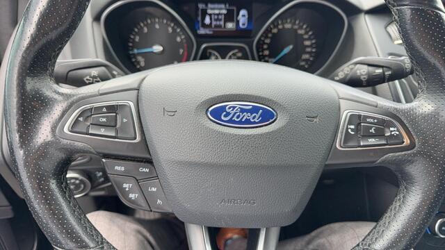 Ford FOCUS Wagon 1.0 Ecoboost ST-Line 125pk Trekhaak | Achteruitrijcamera | Winterpack | Android auto / Apple Carplay