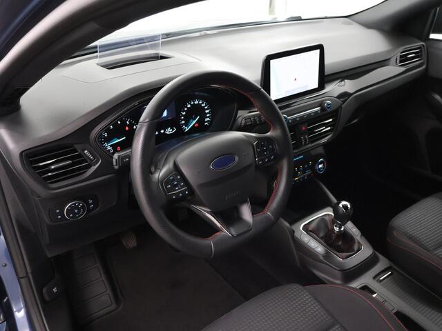 Ford FOCUS Wagon 1.0 EcoBoost Hybrid ST Line Business | Winterpakket | Head Up | Full LED | Navigatie | Parkeercamera |