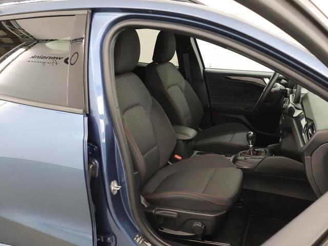 Ford FOCUS Wagon 1.0 EcoBoost Hybrid ST Line Business | Winterpakket | Head Up | Full LED | Navigatie | Parkeercamera |